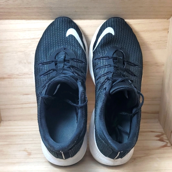 Nike Womens Quest Lifestyle Running Shoes - Picture 8 of 10